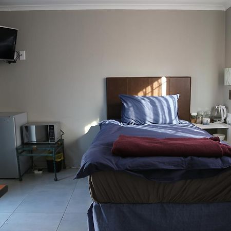 Zen Bnb Sandton Bagian luar foto