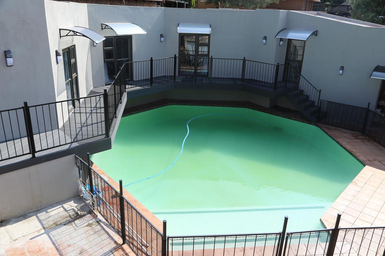 Zen Bnb Sandton Bagian luar foto