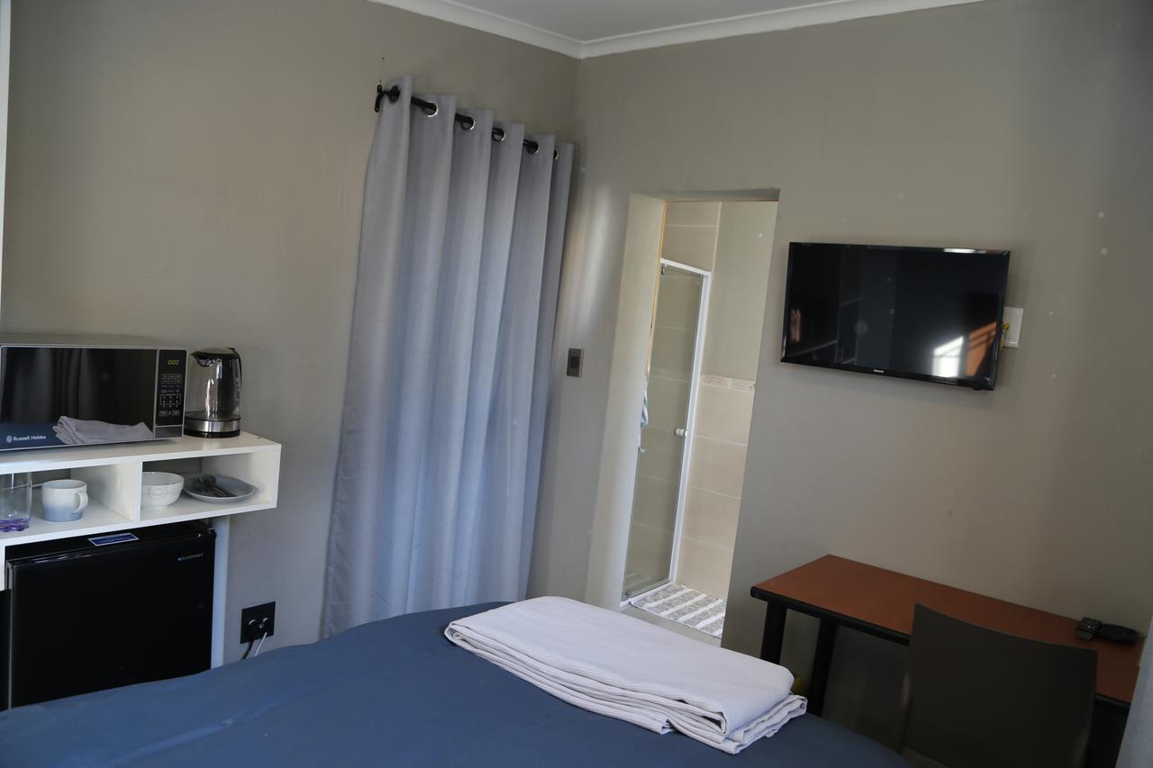 Zen Bnb Sandton Bagian luar foto